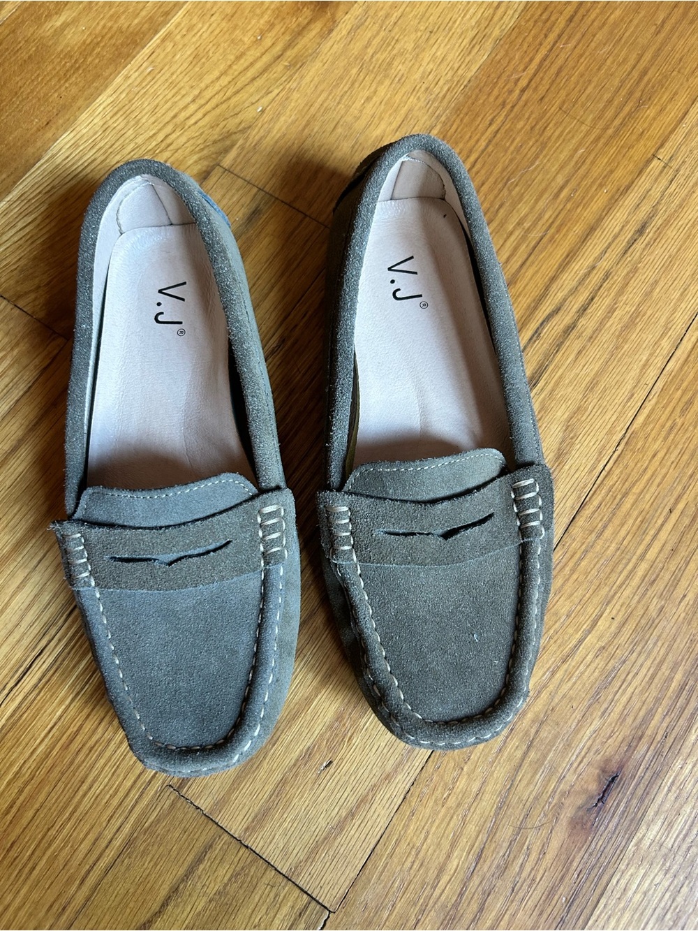 V.J. Classic Handsewn Suede Leather Driving Loafers Dark Olive Tone sz 7.5